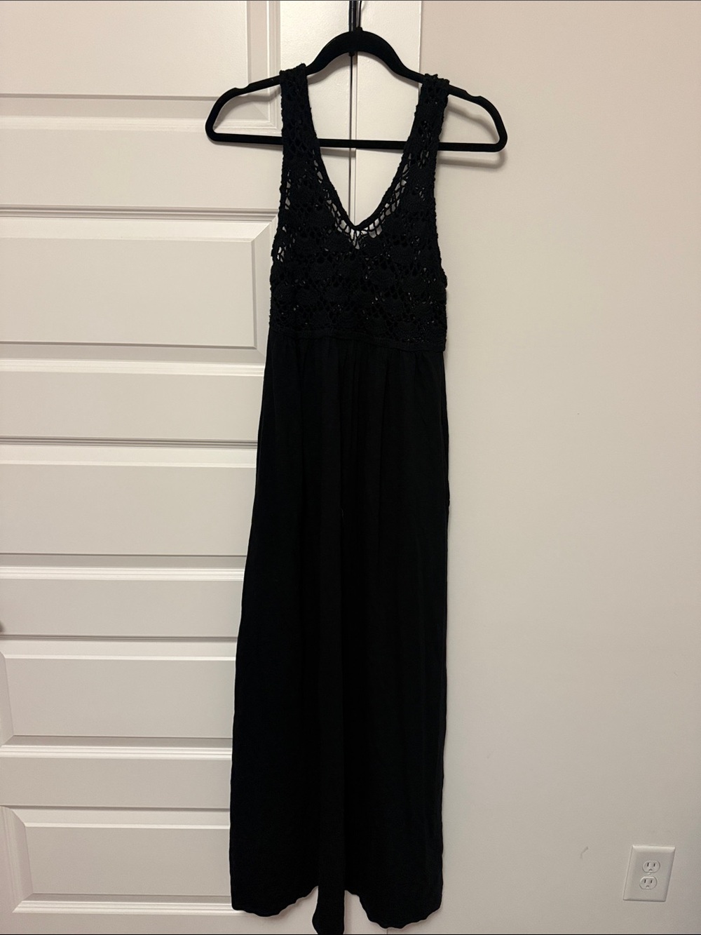 aerie Black Crochet Bodice Maxi Dress
